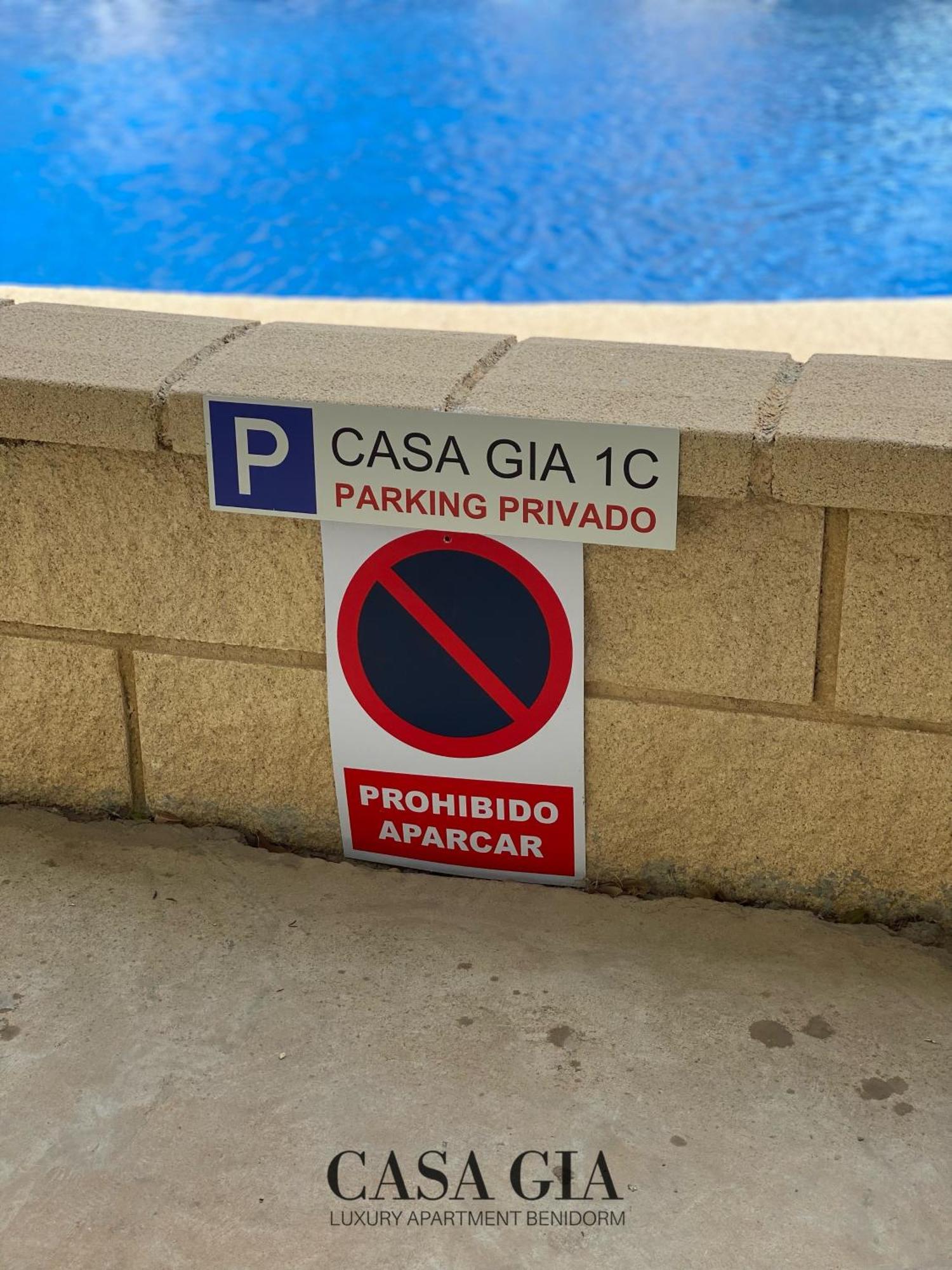 Casa Gia L Luxury Apartment เบนิดอร์ม ภายนอก รูปภาพ