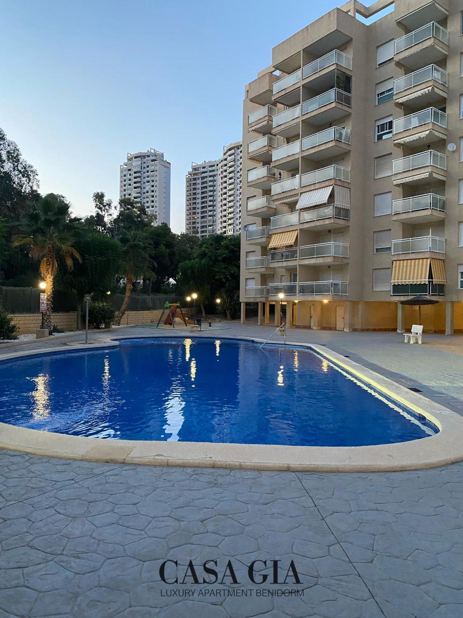 Casa Gia L Luxury Apartment เบนิดอร์ม ภายนอก รูปภาพ
