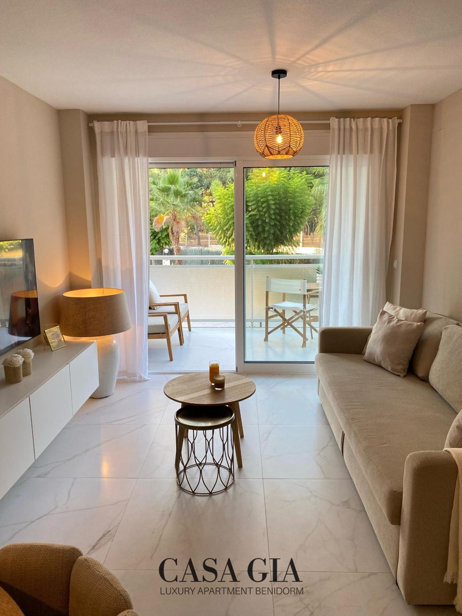 Casa Gia L Luxury Apartment เบนิดอร์ม ภายนอก รูปภาพ