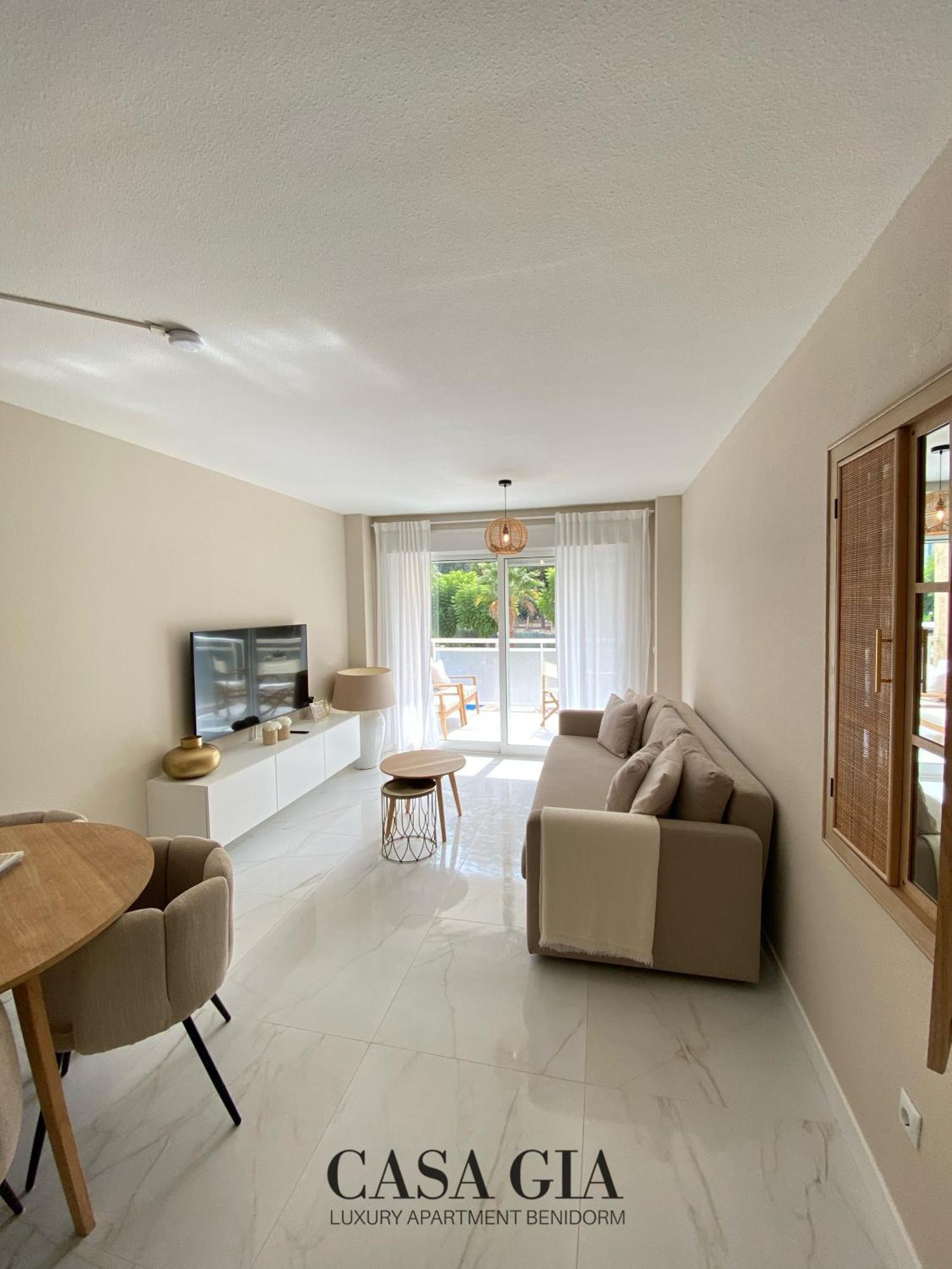Casa Gia L Luxury Apartment เบนิดอร์ม ภายนอก รูปภาพ