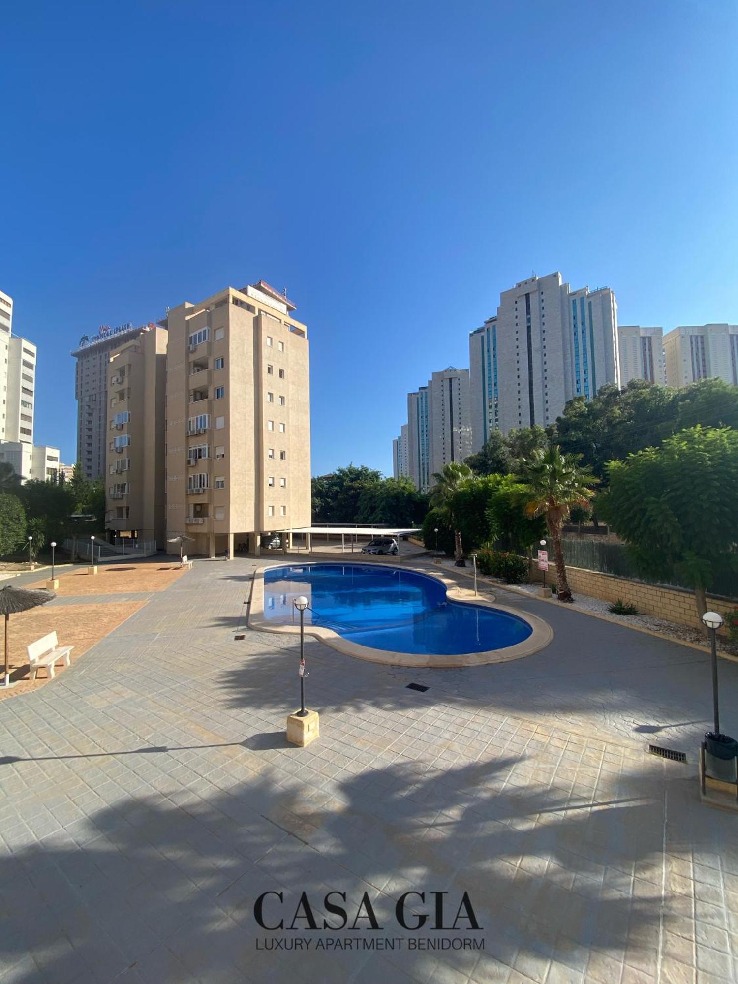 Casa Gia L Luxury Apartment เบนิดอร์ม ภายนอก รูปภาพ